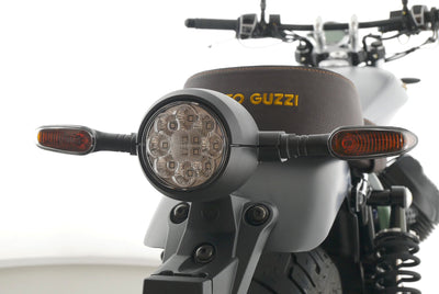 MOTO GUZZI V9 BOBBER CENTENARIO