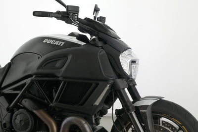 DUCATI DIAVEL CARBON