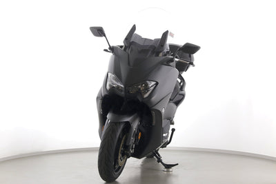 YAMAHA TMAX 560