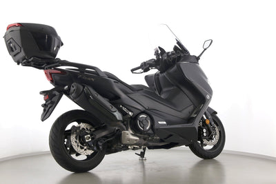 YAMAHA TMAX 560