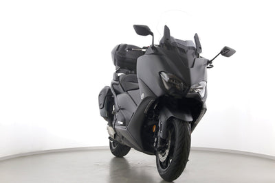 YAMAHA TMAX 560