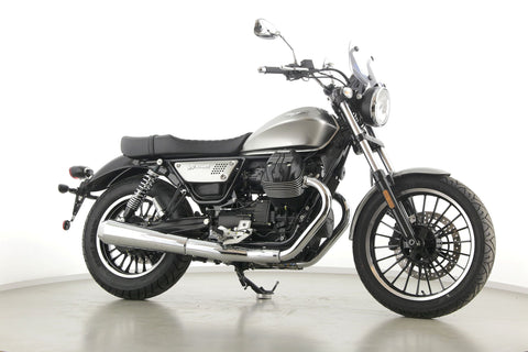 MOTO GUZZI V9 ROAMER