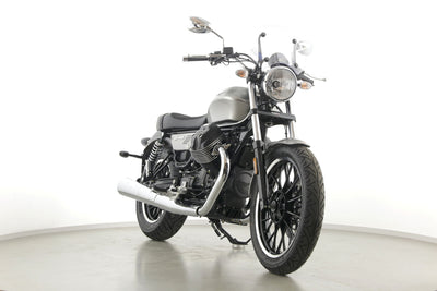 MOTO GUZZI V9 ROAMER