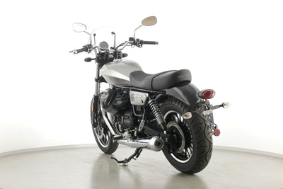 MOTO GUZZI V9 ROAMER