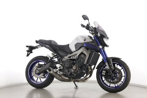 YAMAHA MT-09