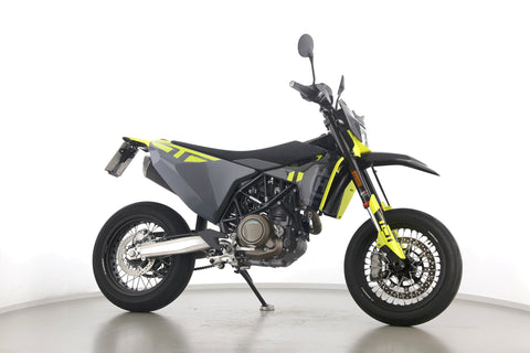 HUSQVARNA 701 SUPERMOTO A2