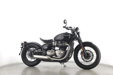 TRIUMPH BONNEVILLE BOBBER