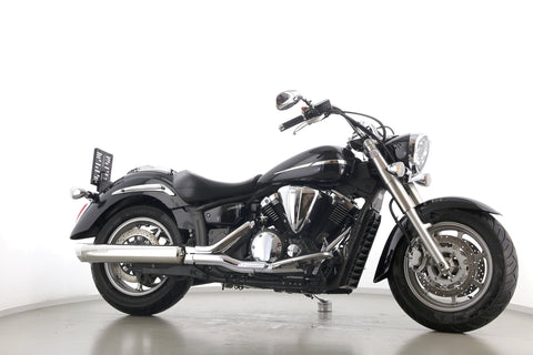 YAMAHA XVS 1300 A MIDNIGHT STAR