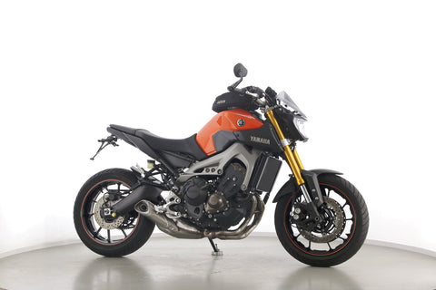 YAMAHA MT 09